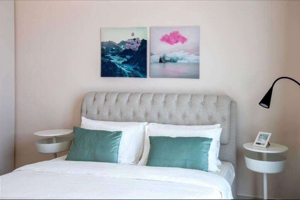 A Luxury Aprt 2 Bedrooms Balcony With Wonderful View Mall Access Hi Speed Wifi Beach Access & Much More For Family Only Samaheej Exteriér fotografie